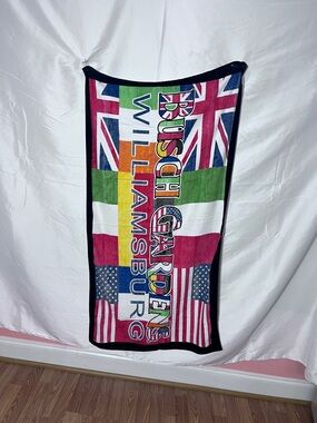 Busch Gardens Williamsburg Multicolor Beach Towel  Two pieses